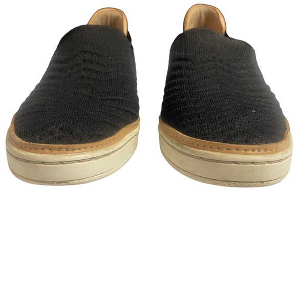 UGG Women's 7.5 Black Loafers - Picture 3 of 7